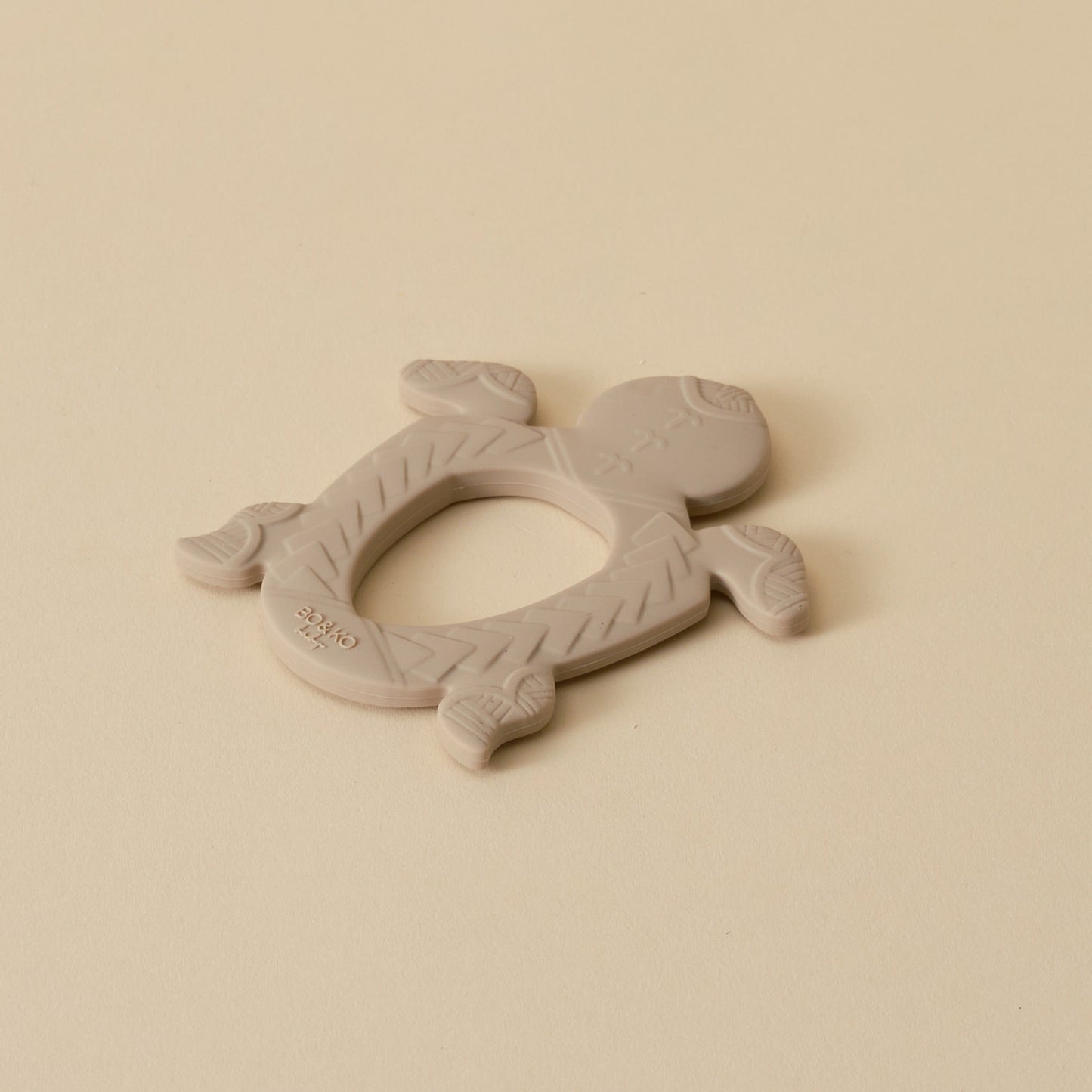 Bo & Ko - Polynesian Turtle Teether Latte