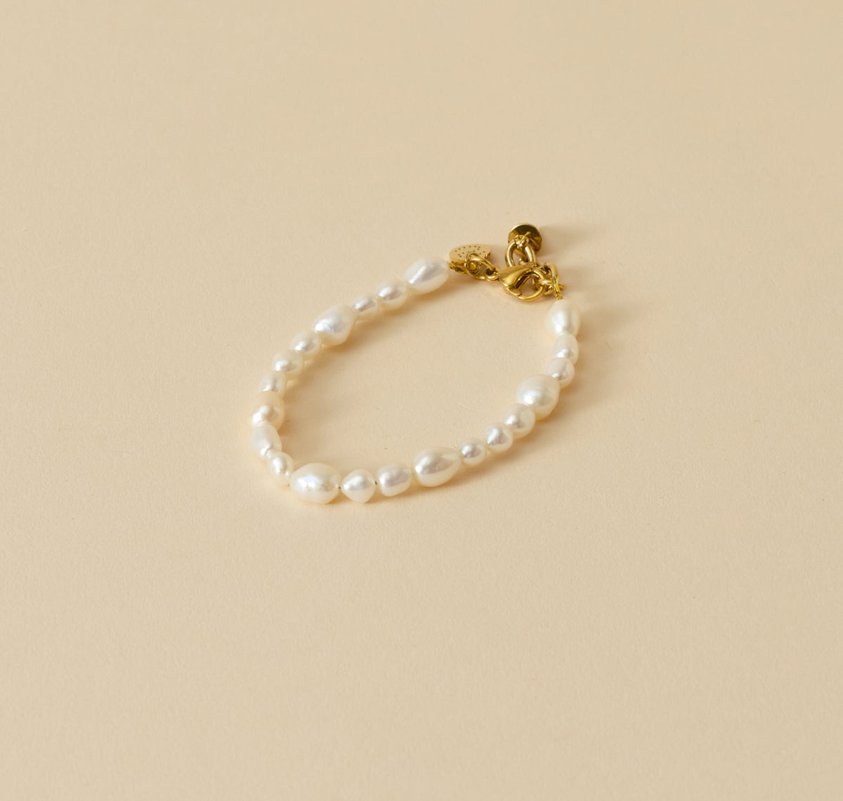 Silk and Steel Allure Bracelet (Pearl/Gold)