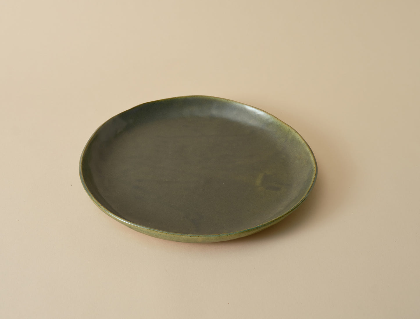 Lil Ceramics – Everyday Round Platter – Kelp